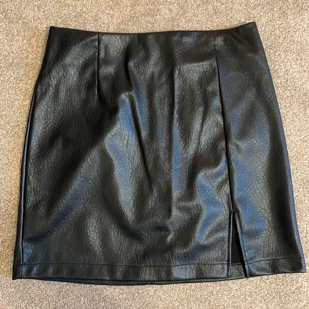 Faux Leather Snakeskin-ish Print Skirt